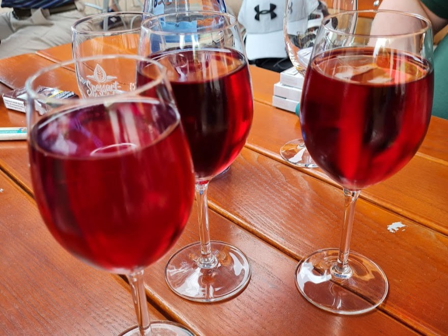Drei Gläser Wein